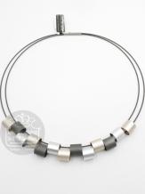 Step by Step Collier 601081